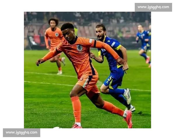 切尔西 4418 万欧锁定未来十年防线主要！19 岁荷兰天才哈托注册至 2032 年